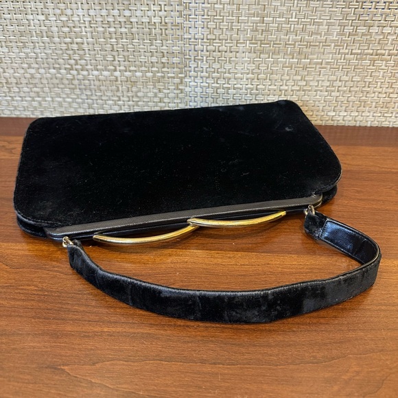 VTG 1950s-60s Beau Sac Black Velvet Evening Bag Gold-Tone Architectural Hardware - Picture 4 of 16
